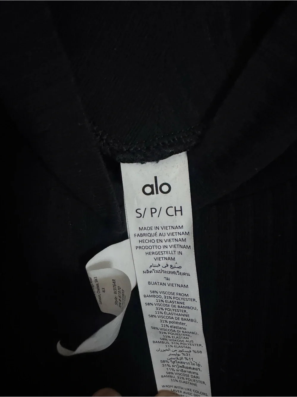 ALO Yoga Ribbed Sea Coast Mockneck Long Sleeve - Black Size  Small